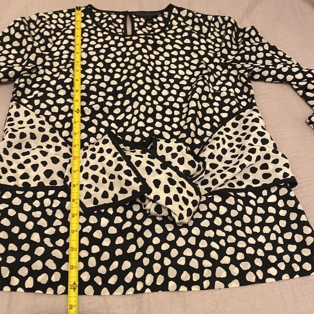 J. Crew tie front in pebble print silk blouse . Size 0 . Very good condition